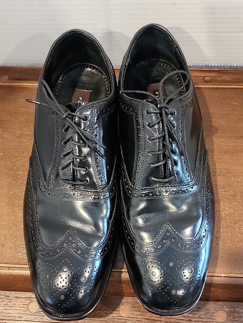 FLORSHEIM Mens Oxford Wingtip Brogue Black Oxford. 9 D.  Dress Shoes Lace Up - Picture 2 of 12